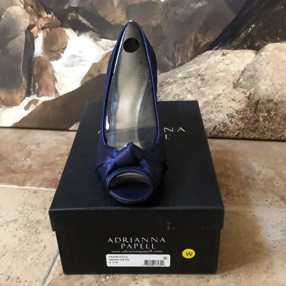 Adrianna Papell Francesca Bow Slim Heels Indigo Satin 8.5 W (HOLD) - Picture 10 of 15